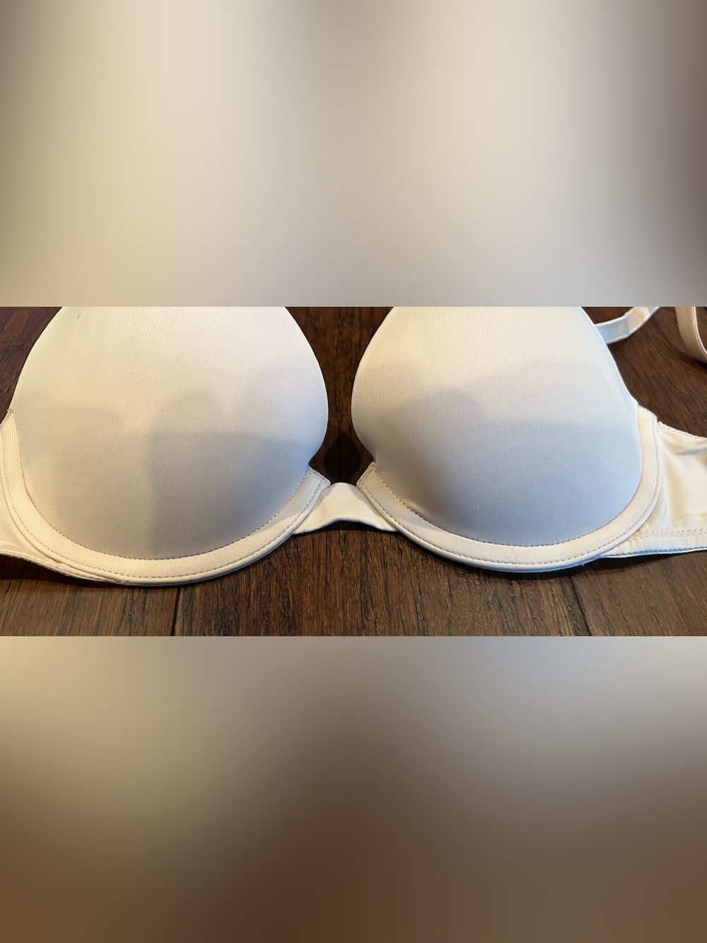 Victoria's Secret Light Nude Push-Up Bra 34A - Picture 13 of 15